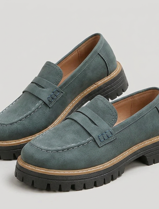 LIYA Classic Slip-On Breathable Loafers in Green